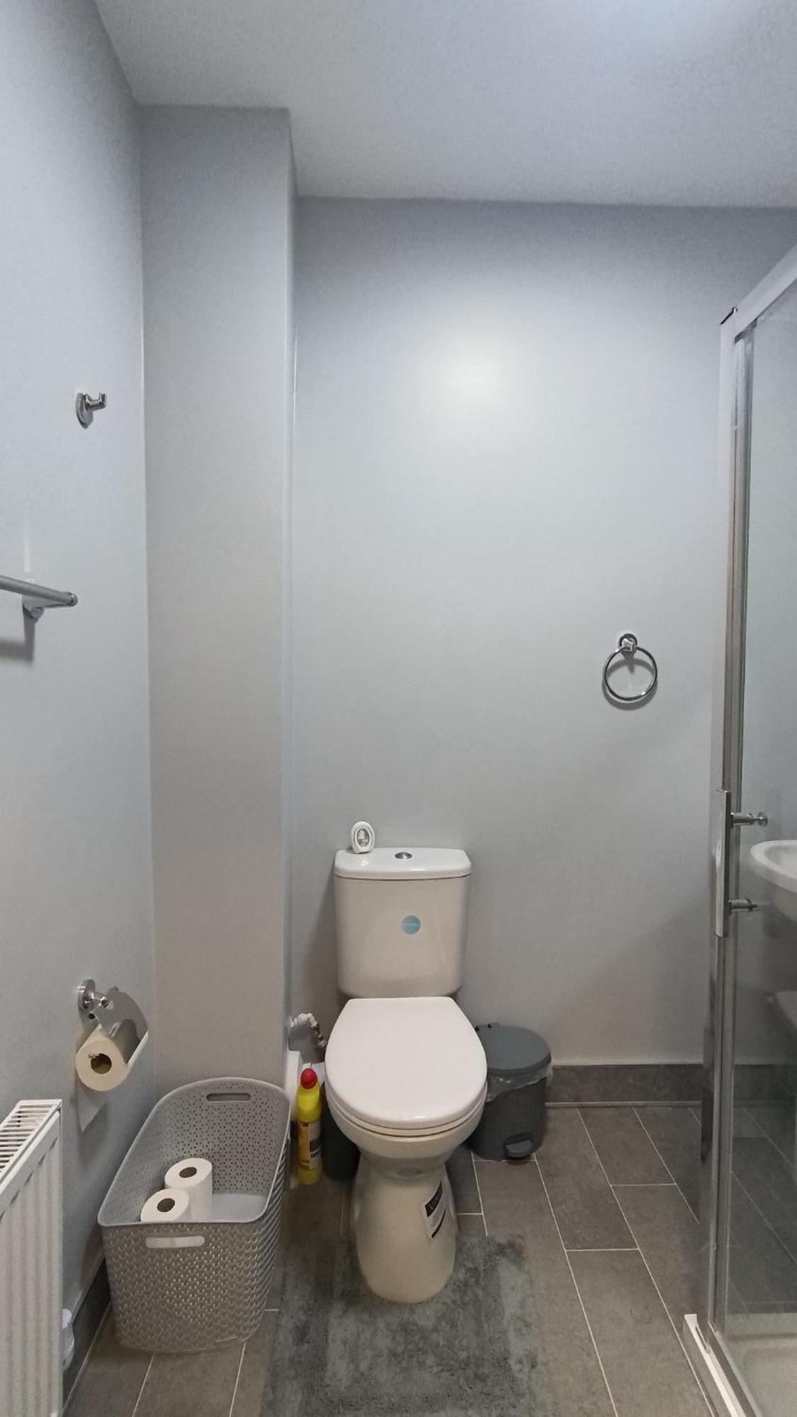 Prime Retreats - Flynn House Hostel *